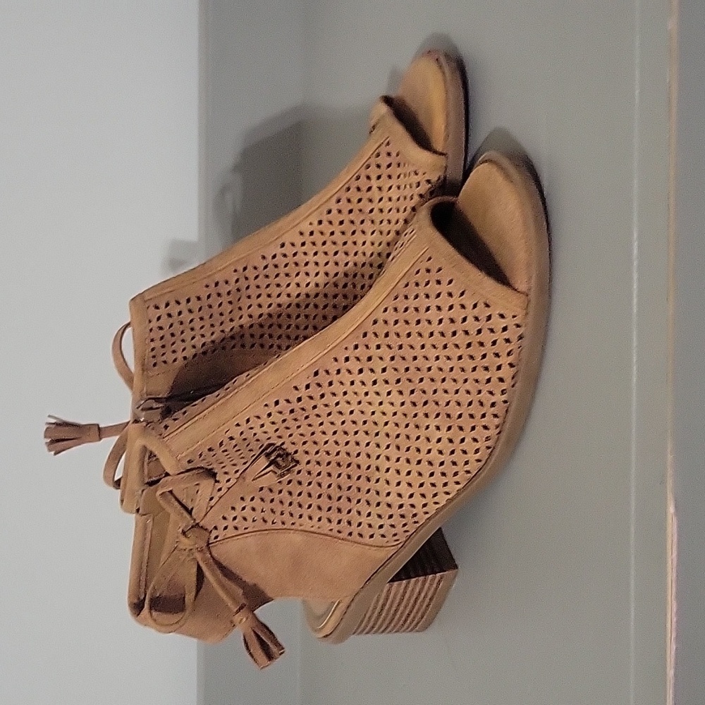 GB big girl size 4 open toe and heel bootie